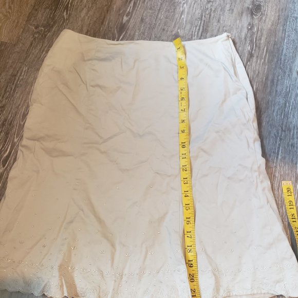 Y2k Optimum Pure and Simple beige skirt. - Picture 7 of 7